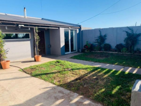 casa hogar con parque